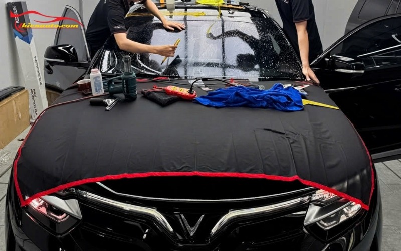 Dán phim cách nhiệt Vinfast VF8 Hình ảnh thực thế dán phim cách nhiệt VF8 chuẩn kỹ thuật