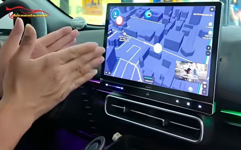 Độ màn hình android Vinfast VF MPV 7 13 inch hiện đại