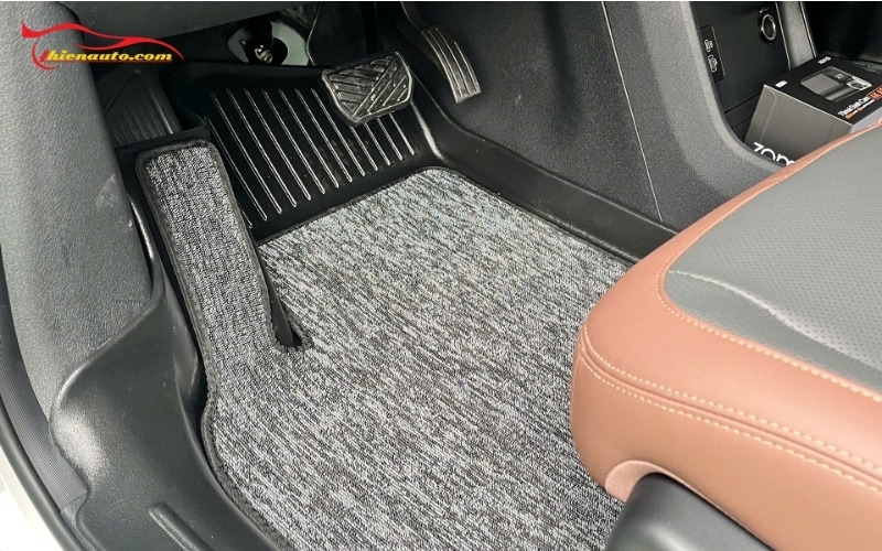 Gói độ VinFast VF MPV 7: Thảm lót sàn 