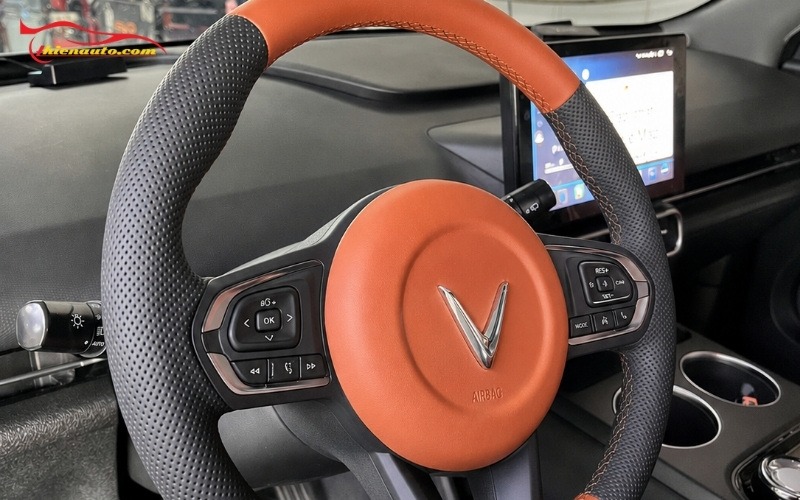 Khâu vô lăng VinFast VF MPV 7