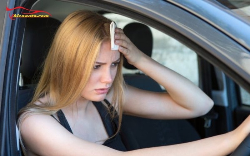 Quy trình sửa chữa máy lạnh xe hơi thổi ra hơi nóng tại Thiện Auto