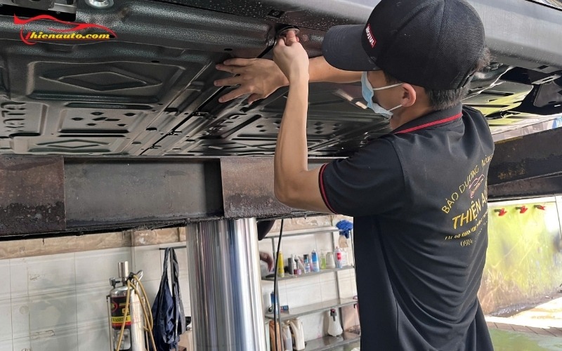 Tấm bảo vệ pin Vinfast Limo Green Kata thép dập nguyên khối, không hàn nối