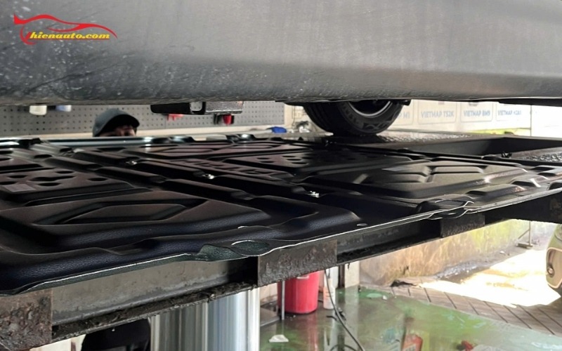Tấm bảo vệ pin Vinfast Limo Green Kata thép dập nguyên khối, không hàn nối