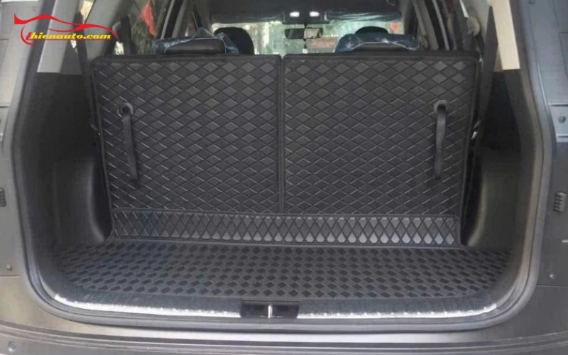 Tấm ốp lưng ghế Vinfast VF MPV 7 bảo vệ lưng ghế khỏi va đập