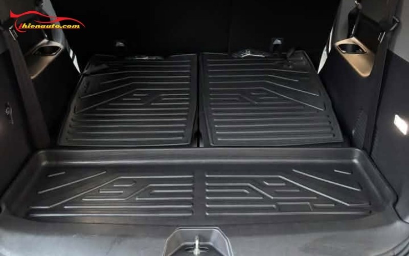 Tấm ốp lưng ghế Vinfast VF MPV 7 bảo vệ lưng ghế khỏi va đập