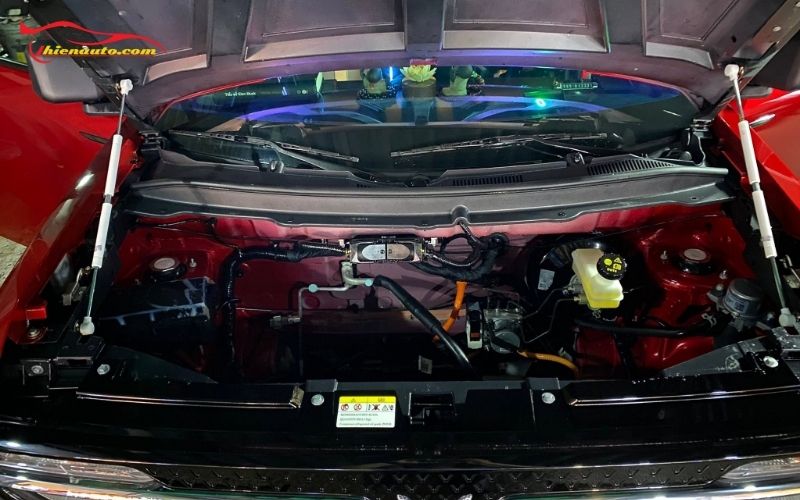 Vệ sinh khoang máy VF3 định kỳ mỗi 6 tháng/ lần để đảm bảo vận hành hiệu quả