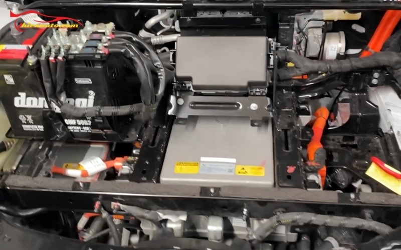Vệ sinh khoang máy Vinfast VF8 Vệ sinh khoang máy VF8 chuẩn kỹ thuật tại Thiện Auto