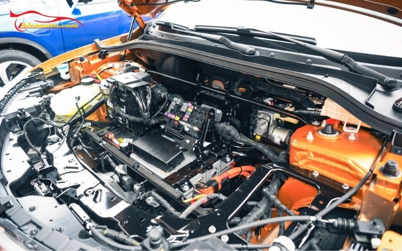Vệ sinh khoang máy Vinfast VF8 Vệ sinh khoang máy VF8 chuẩn kỹ thuật tại Thiện Auto
