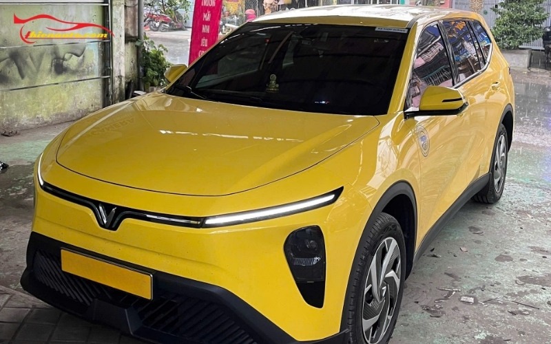 Vinfast Limo Green vàng độ full nội thất tại Thiện Auto