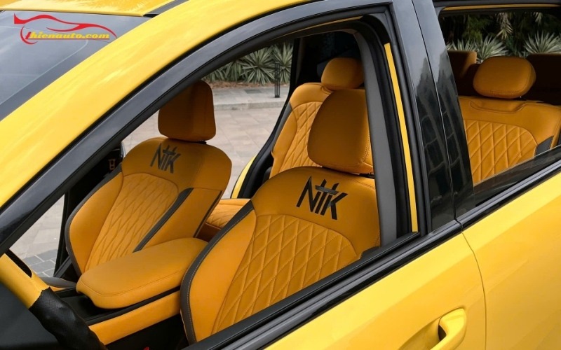 Vinfast Limo Green vàng độ full nội thất tại Thiện Auto