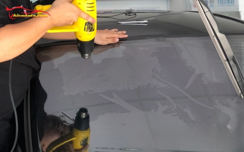 Dán phim cách nhiệt Toyota Wigo Dán phim cách nhiệt Toyota Wigo bảo vệ nội thất xe