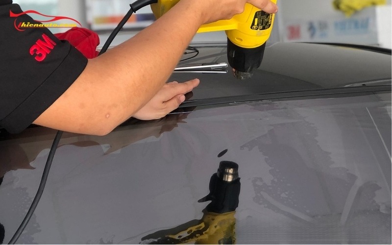 Dán phim cách nhiệt Toyota Wigo Dán phim cách chính hãng, giá tốt tại Thiện Auto