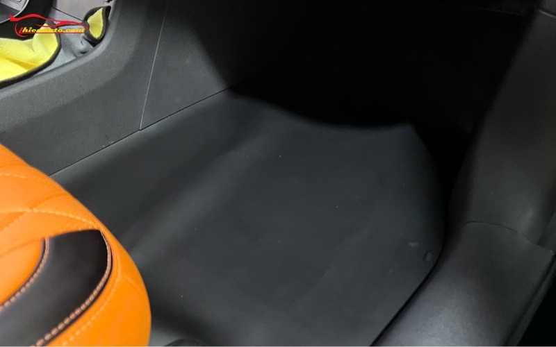 Thảm lót sàn simili Honda City được may theo form xe, nên vừa khít ôm sát sàn xe 