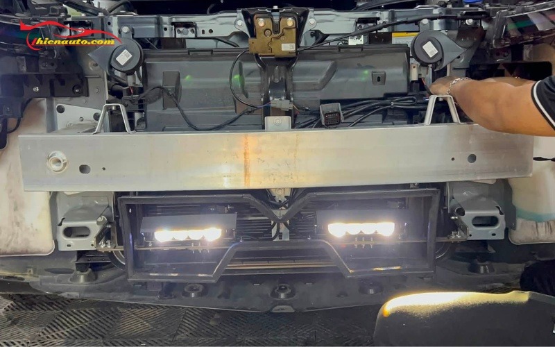 Đèn trợ sáng Vinfast VF MPV 7 chính hãng