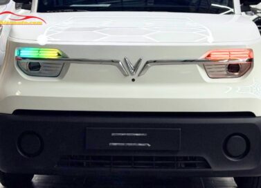 Độ đèn LED mí Vinfast EC Van