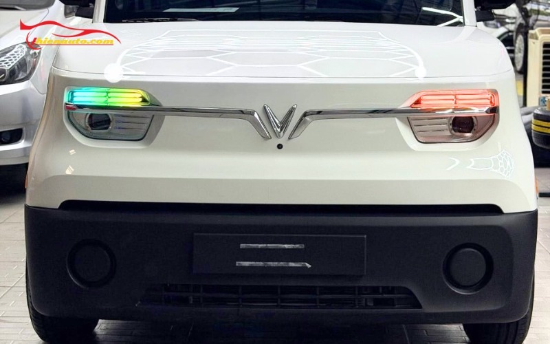 Độ đèn LED mí Vinfast EC Van Độ đèn LED mí Vinfast EC Van