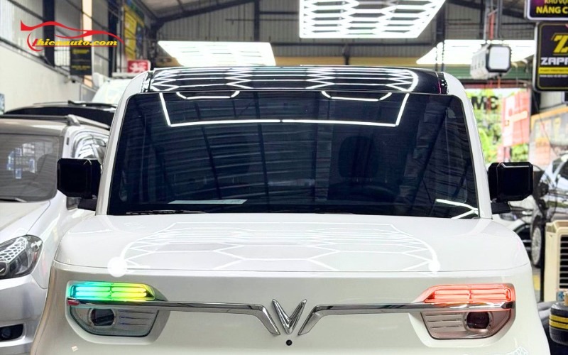 Gương điện Vinfast EC Van Gương điện Vinfast EC Van gập tự động, tích hợp xi nhan
