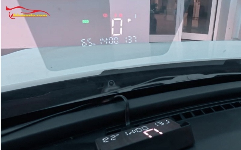 HUD VinFast EC Van chính hãng giá tốt