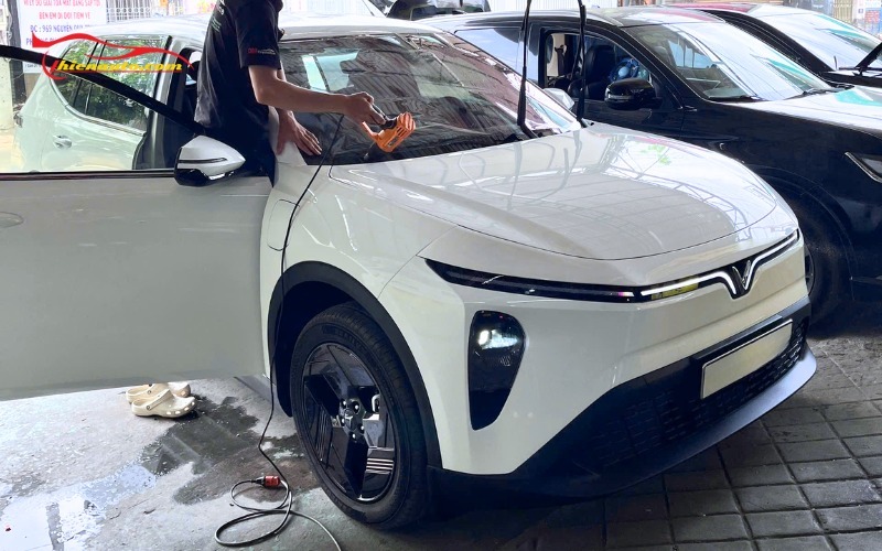 Vinfast VF MPV 7 độ gì? Tổng hợp phụ kiện VF MPV 7 độ đẹp Vinfast VF MPV 7 dán phim cách nhiệt 3M