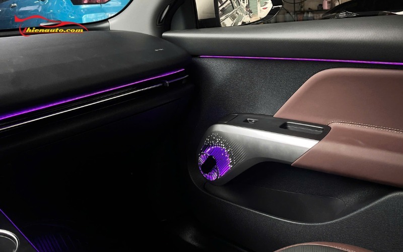 Vinfast VF MPV 7 độ gì? Tổng hợp phụ kiện VF MPV 7 độ đẹp Vinfast VF MPV 7 độ đèn LED nội thất