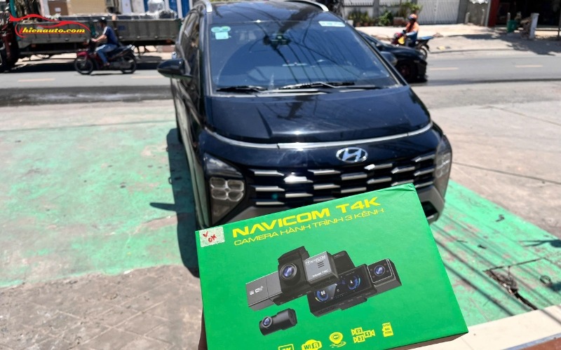 Camera hành trình 3 mắt Navicom T4K ghi hình 3 kênh 