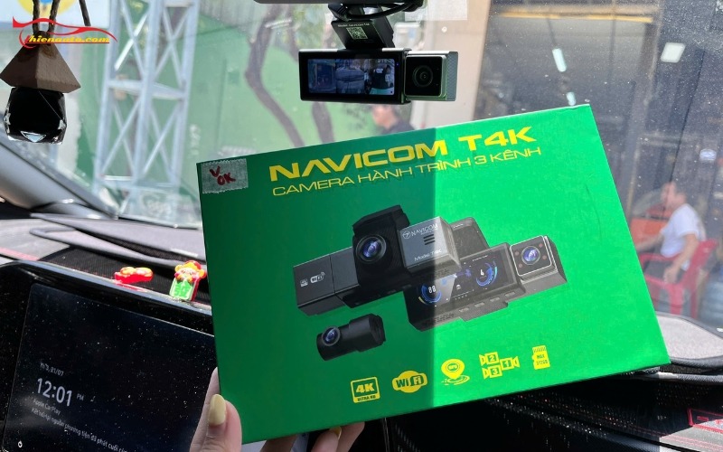 Camera hành trình 3 mắt Navicom T4K