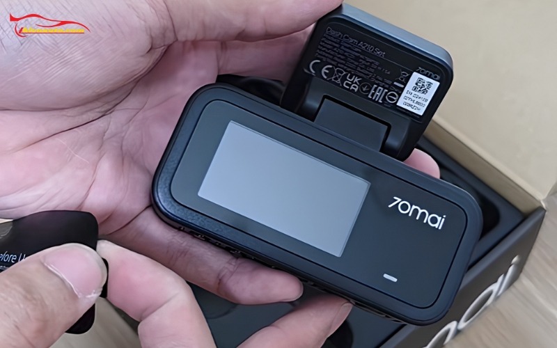 Camera hành trình 70mai A210 Camera hành trình 70mai A210 nhỏ gọn màn hình HD 1.9 inch