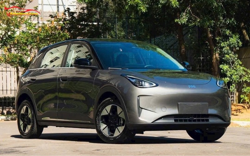 Liên hệ 0986548436 – 0938395022 để được báo giá tư vấn dán nóc đen xe Geely EX2