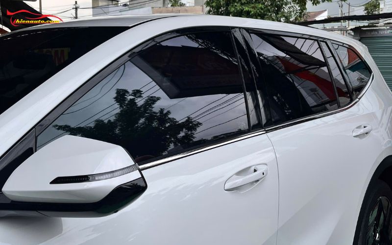 Bảng giá dán phim cách nhiệt xe 7 chỗ giảm 30% khi dán full xe