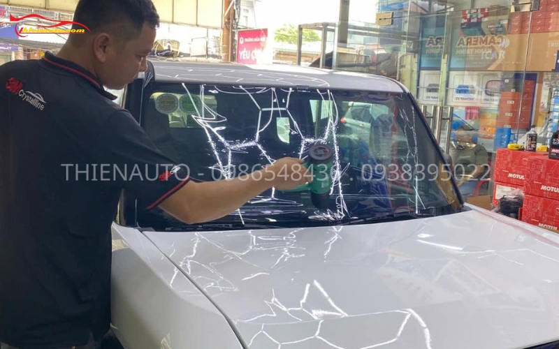 Tổng hợp đồ chơi phụ kiện VinFast VF2 mới mua nên lắp Đồ chơi phụ kiện VinFast VF2: Dán phim cách nhiệt VinFast VF2