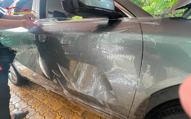 Dán PPF Geely EX5 Dán PPF Geely EX5 bảo vệ sơn xe khỏi phai màu