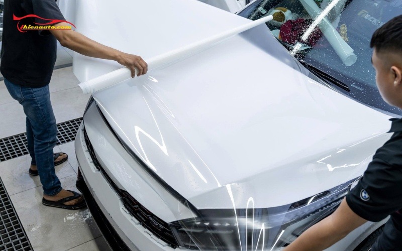 Dán PPF KIA K3 Dán PPF KIA K3 tại vị trí nắp capo