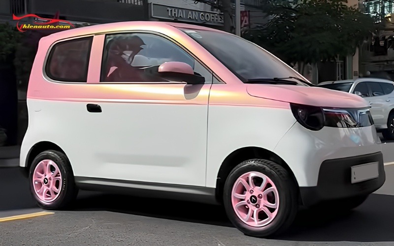 Dán decal Vinfast VF2 thể thao, hiện đại
