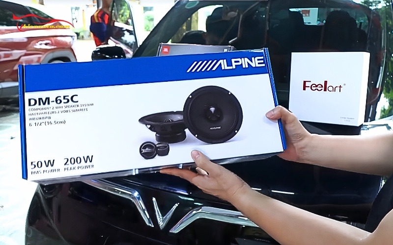 Độ loa VinFast VF2  cắm giắc zin an toàn