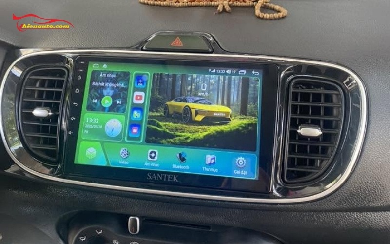 Độ màn hình Android KIA Soluto với kho giải trí đa dạng