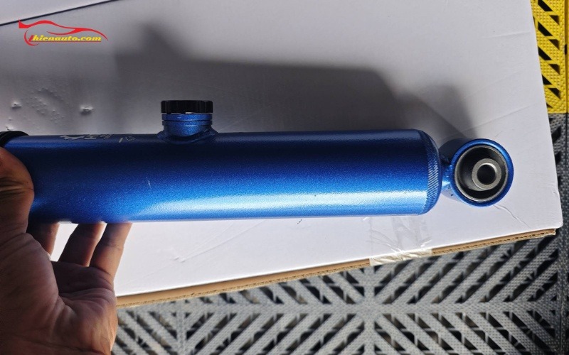 Phuộc sau HT25 Rebound 16 nấc Vinfast VF8 Hình ảnh lắp phuộc sau HT25 Rebound 16 nấc Vinfast VF8 thực tế