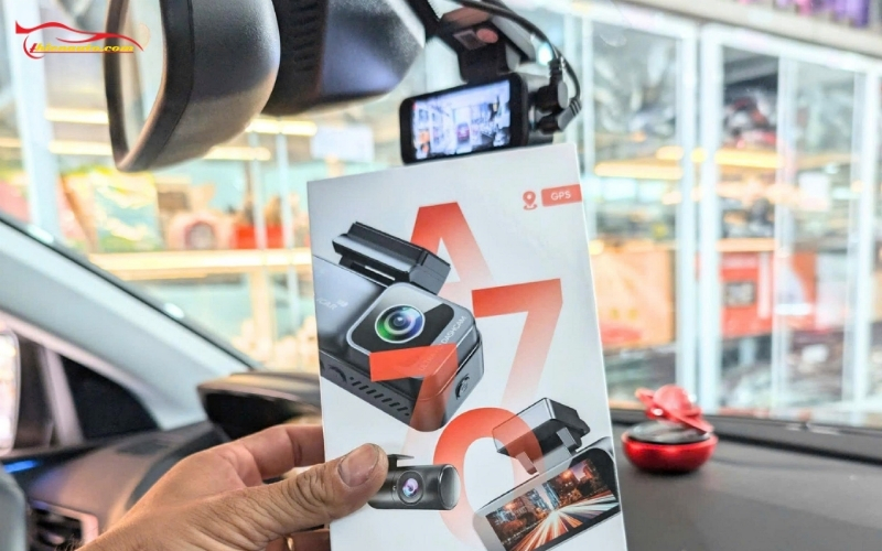 Camera hành trình Elliview A770 ICAR