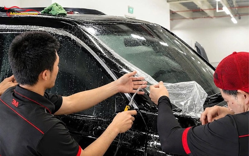 Có nên dán PPF cho xe ô tô? 7 sự thật cần biết trước khi quyết định Có nên dán PPF cho xe ô tô hay không? PPF ô tô là gì?