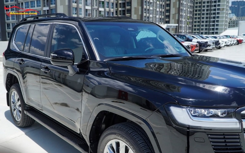 Dán PPF Toyota Land Cruiser Dán PPF Toyota Land Cruiser giúp bảo vệ lớp sơn zin xe khỏi trầy xước