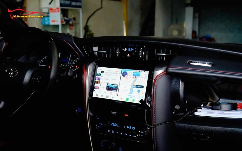 Android Box Toyota Fortuner Android Box cho xe Fortuner hiệu năng mạnh mẽ