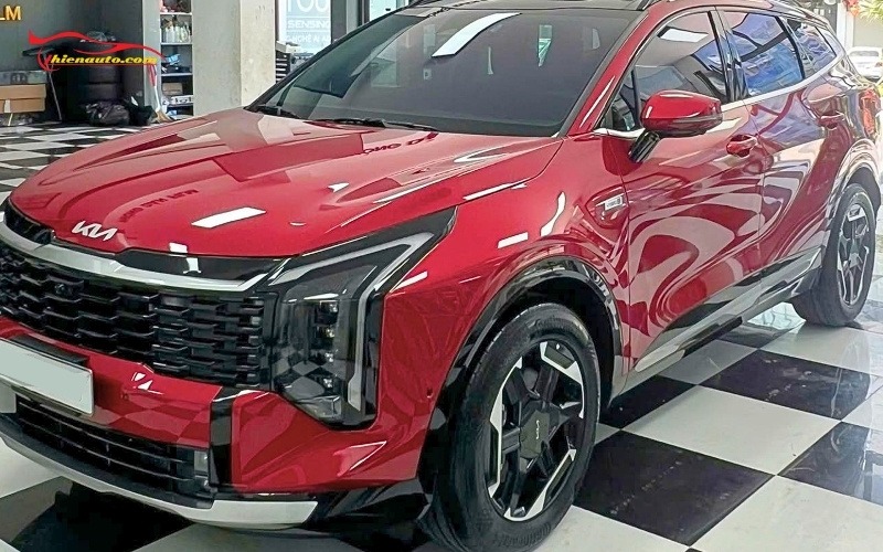 Dán PPF Kia Sportage bảo vệ sơn xe khỏi trầy xước