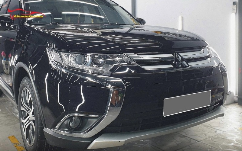 Dán PPF Mitsubishi Outlander thương hiệu AX film chính hãng