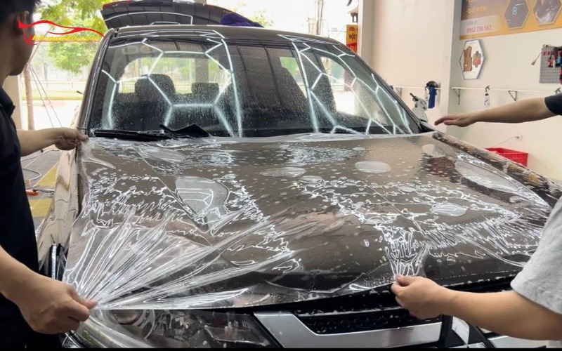 Hình ảnh dán PPF Mitsubishi Outlander thực tế tại Thiện Auto