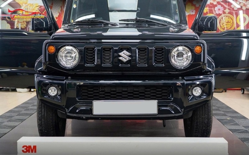 Dán PPF Suzuki Jimny Dán PPF Suzuki Jimny bảo vệ sơn xe khỏi trầy xước