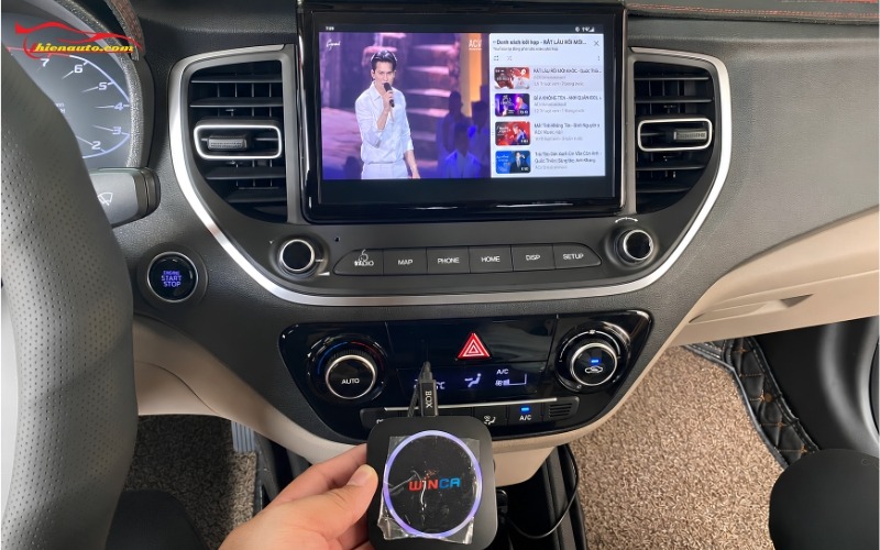 Android Box Hyundai Accentlà thiết bị chuyển đổi, giúp màn hình zin có thể sử dụng giao diện Android