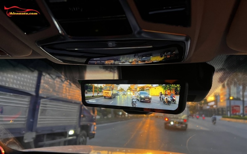 Camera gương điện tử Azcam G1 MAX Camera gương điện tử Azcam G1 Max: Màn hình IPS 9.2 inch, độ sáng lên đến 3.000 nit
