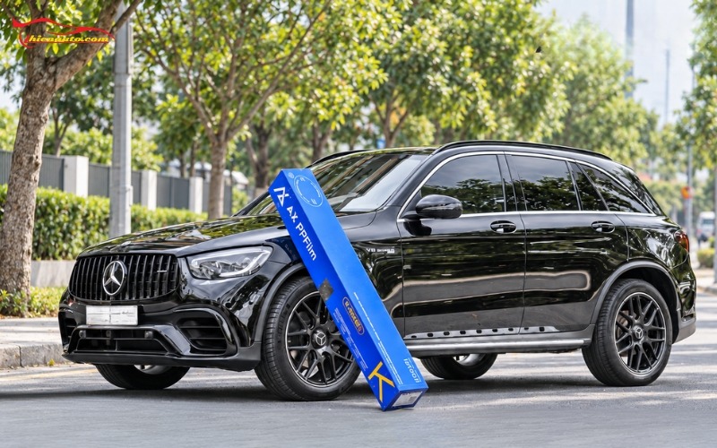 Dán PPF Mercedes giúp bảo vệ lớp sơn zin xe hạn chế trầy xước 