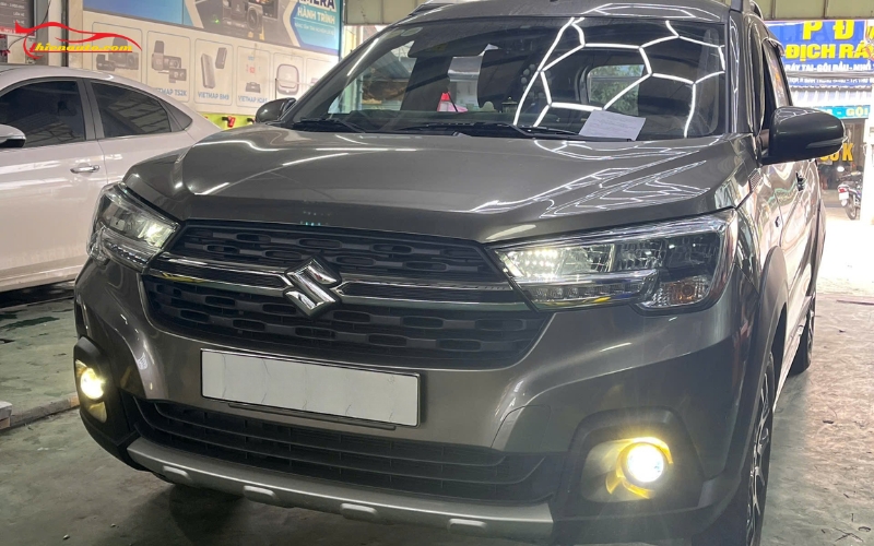 Xe ô tô Suzuki lắp đèn bi LED gầm 3 nhiệt màu tại Thiện Auto 